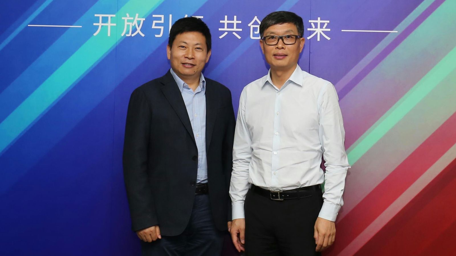 华为和美的走在了一起，我们忍不住问了问小米的感受